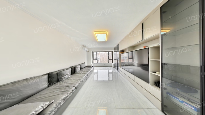 汇宝国际花园A区二手房实景图