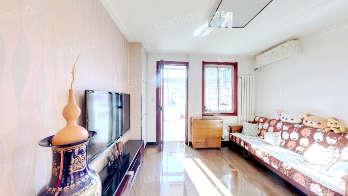 盈江里二手房实景图