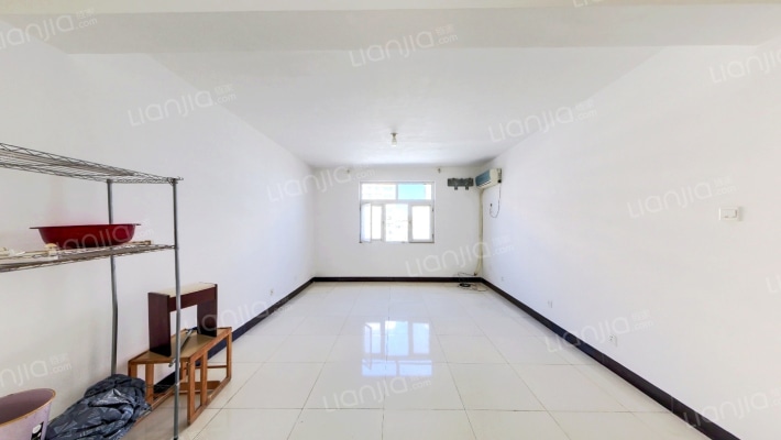 步行街小区二手房实景图