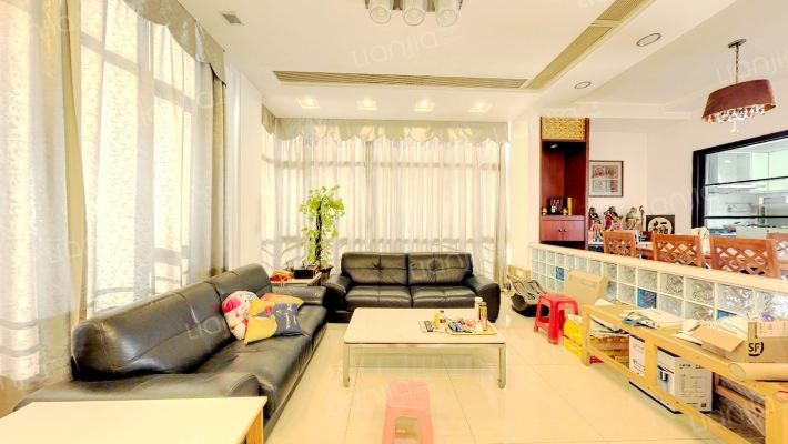 桂畔怡景湾二手房实景图