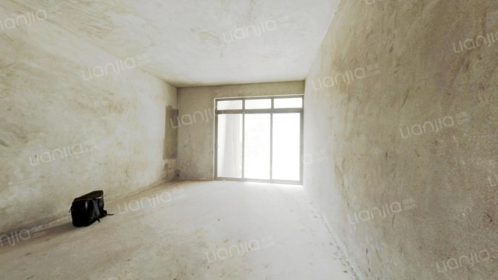 依云水岸一期二手房实景图