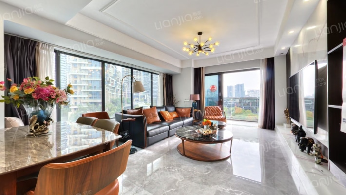 麓湖生态城云镜二手房实景图