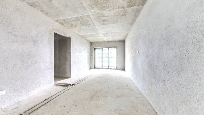 绿地东海岸三期海悦豪苑二手房实景图