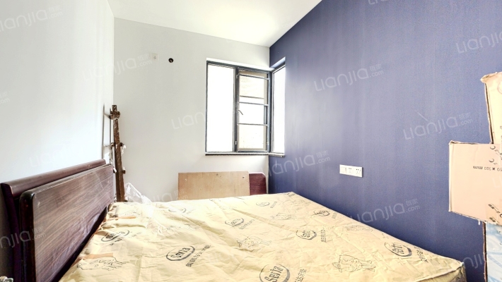 新奥依江畔园二手房实景图