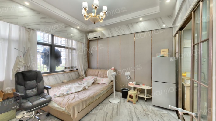 金贸大厦二手房实景图