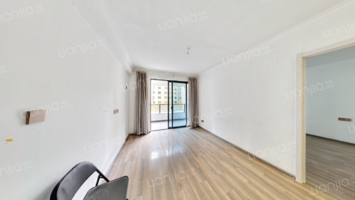 春风里二手房实景图