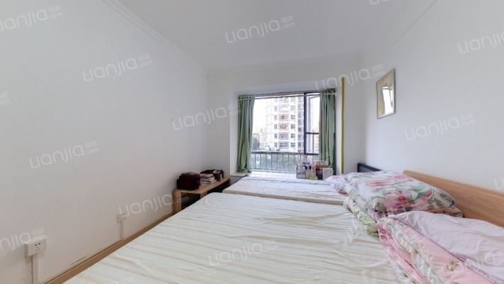 时尚名居二手房实景图