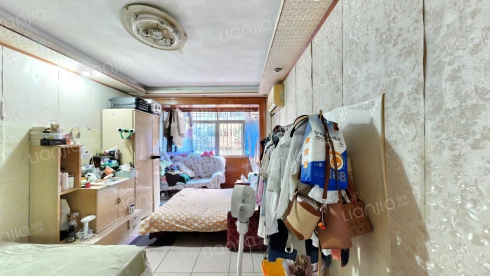 唐城服装家属院二手房实景图