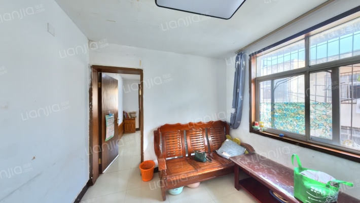 县门北街32号二手房实景图