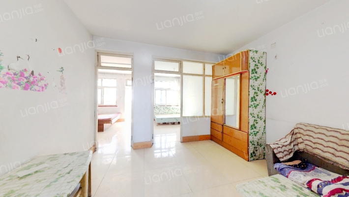 卧龙小区东区二手房实景图