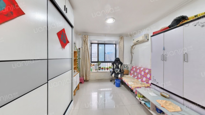 金泰假日花城二手房实景图