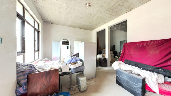 牛驼温泉孔雀城斓泉苑二手房实景图