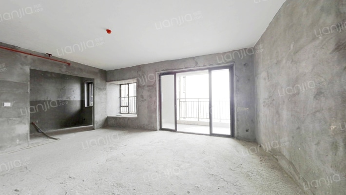 绿地璀璨家园3期二手房实景图