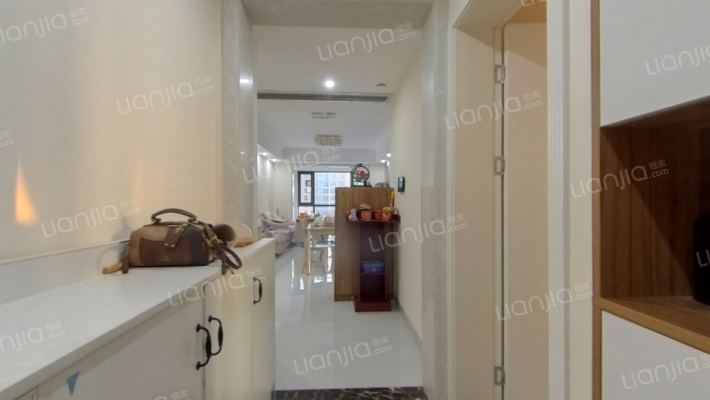 雁城国际公馆二手房实景图