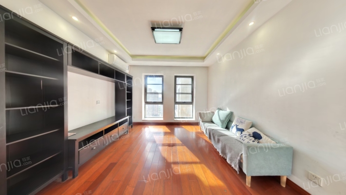 尹山湖景花园二期二手房实景图