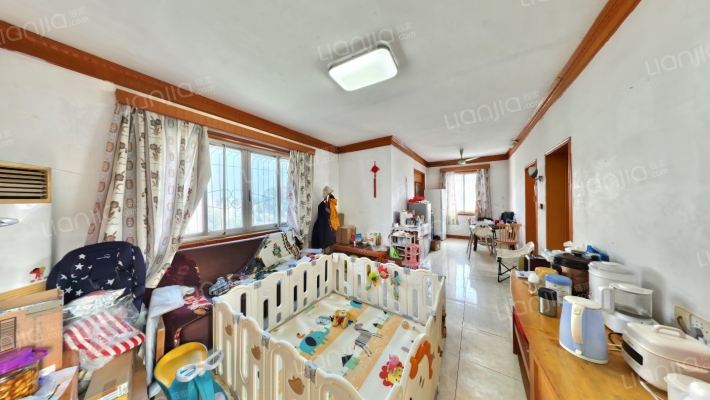 金桂苑住宅小区二手房实景图