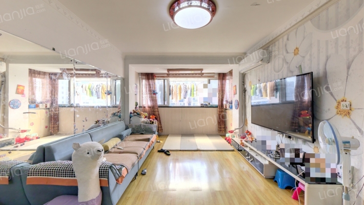 春申公寓二手房实景图