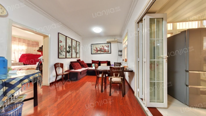 郊区政府宿舍二手房实景图