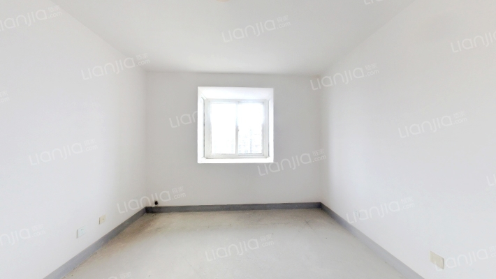 三里墩花苑二期二手房实景图