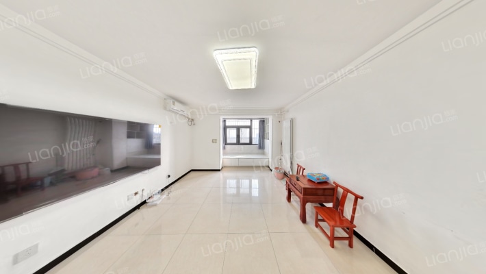 管厂宿舍二手房实景图