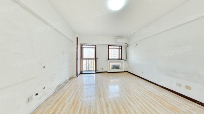 黄金1号公馆二手房实景图