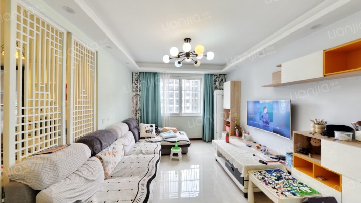 金都华庭三期二手房实景图