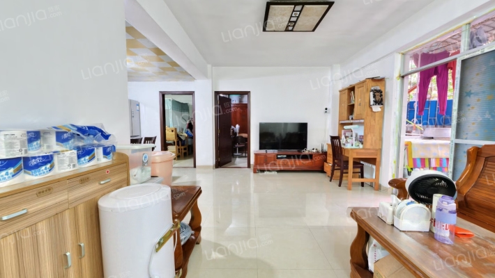 南渡江教师村二手房实景图