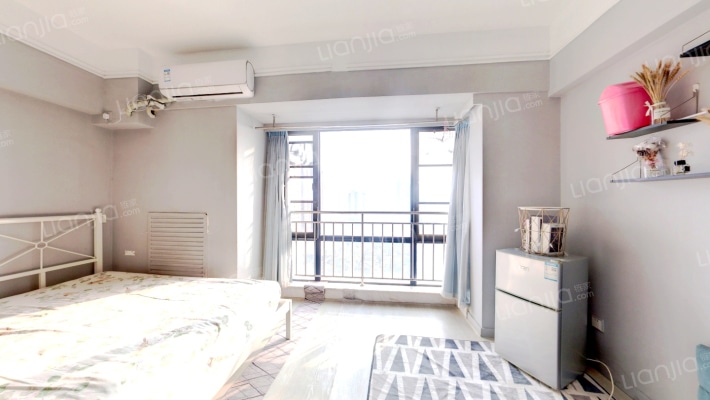 亚东名座二手房实景图