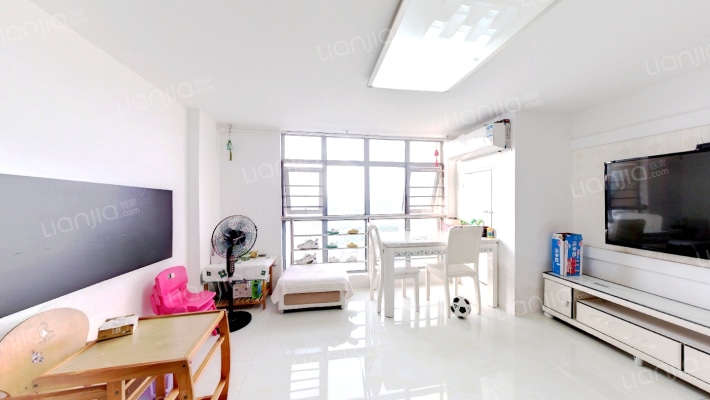 建伟新世界二手房实景图