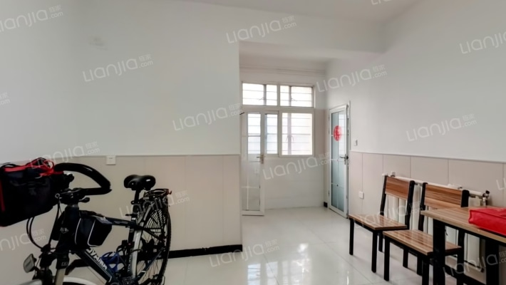 东安路95号二手房实景图