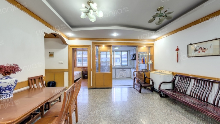 卧龙花园二手房实景图