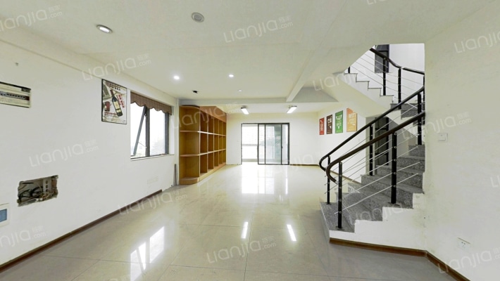 世欧上江城A区二手房实景图