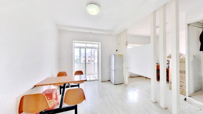 哈药路二手房实景图