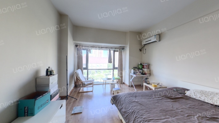 新世界中心B区二手房实景图