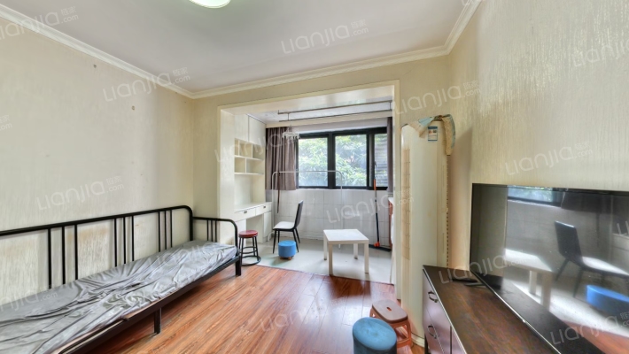 泰山花苑二手房实景图