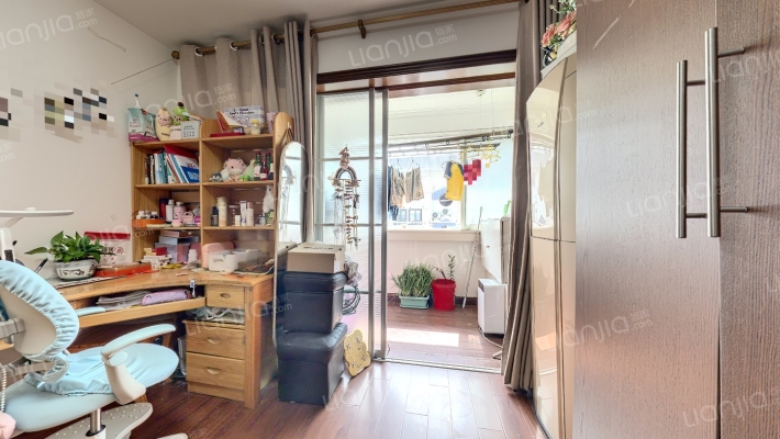 旅专小区二手房实景图