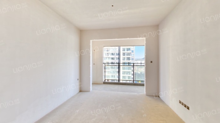 兴港上锦湾二手房实景图