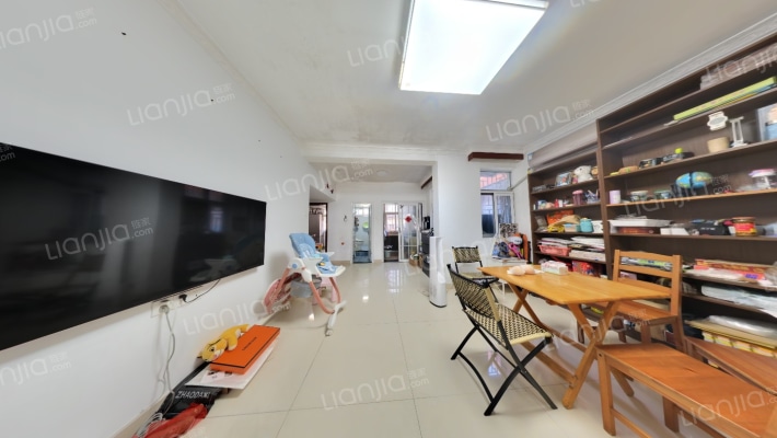 华深公寓二手房实景图