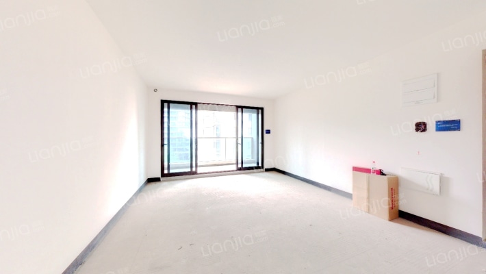 昱湖壹号萃峯二手房实景图