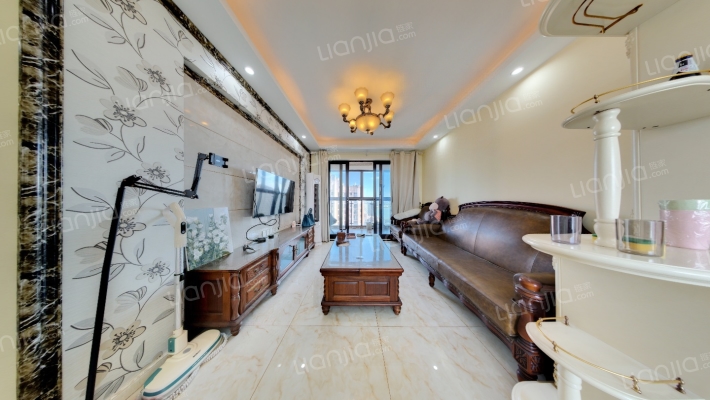 合景叠翠峰二手房实景图