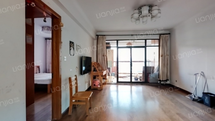 泰地世锦园二手房实景图