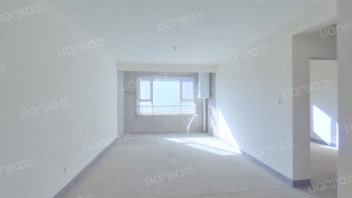 荣科丽苑二手房实景图