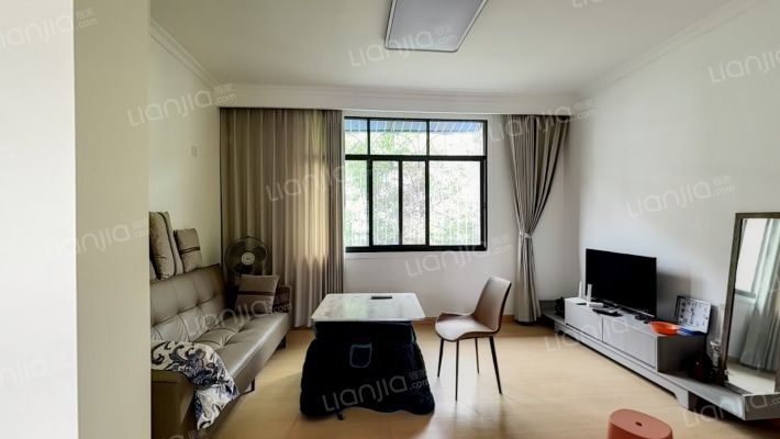 吉大师院宿舍二手房实景图