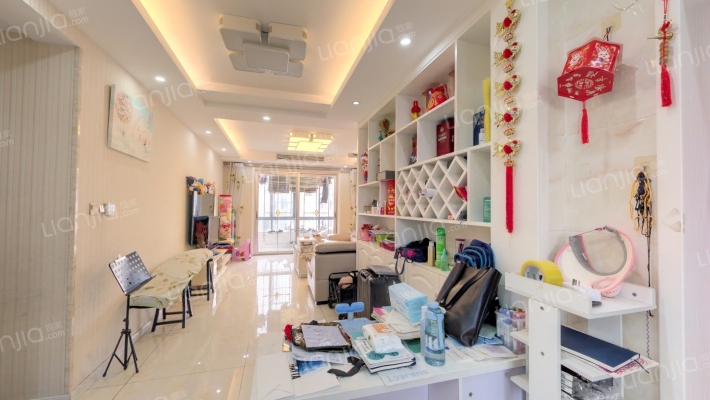 汇杰花苑二手房实景图