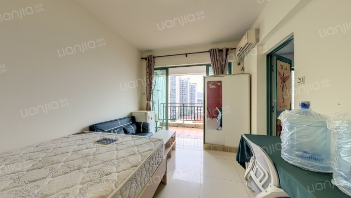 朗晴假日四期二手房实景图