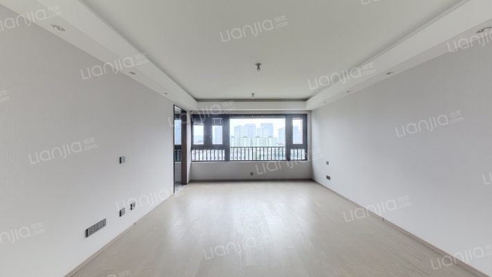 观山隐秀二手房实景图