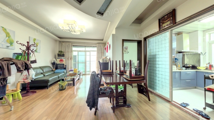 未来家园二手房实景图