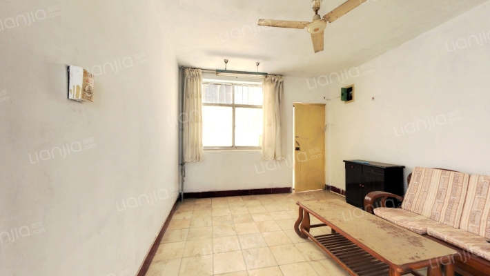 市中级人民法院宿舍楼二手房实景图