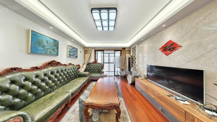 万达广场东区二手房实景图