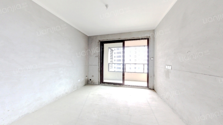 融信融园二手房实景图